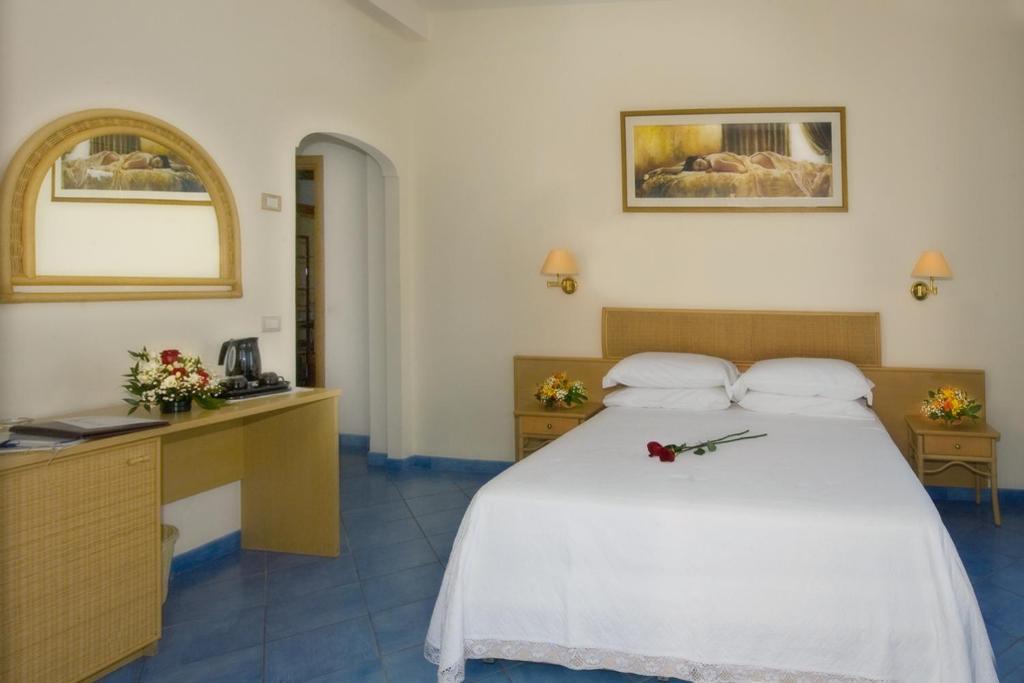 Hotel Pensione Reale Maiori Ruang foto