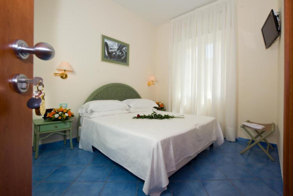 Hotel Pensione Reale Maiori Ruang foto