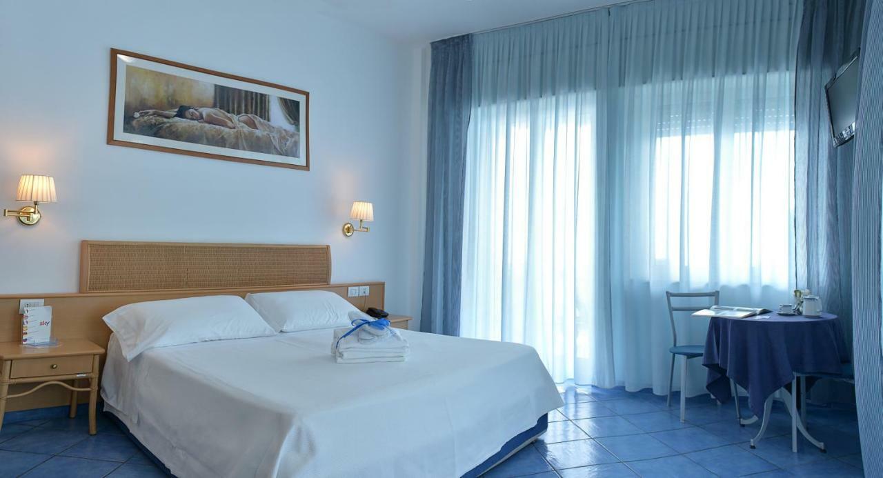 Hotel Pensione Reale Maiori Bagian luar foto