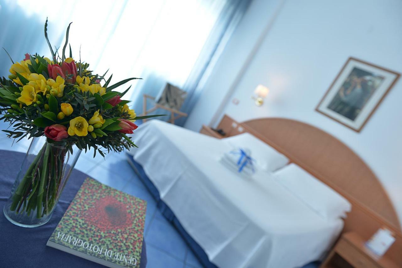 Hotel Pensione Reale Maiori Bagian luar foto